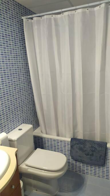 Apartamento Nuevo Con Piscina Y Amplio Balcon Sant Carlos de la Ràpita Exterior foto